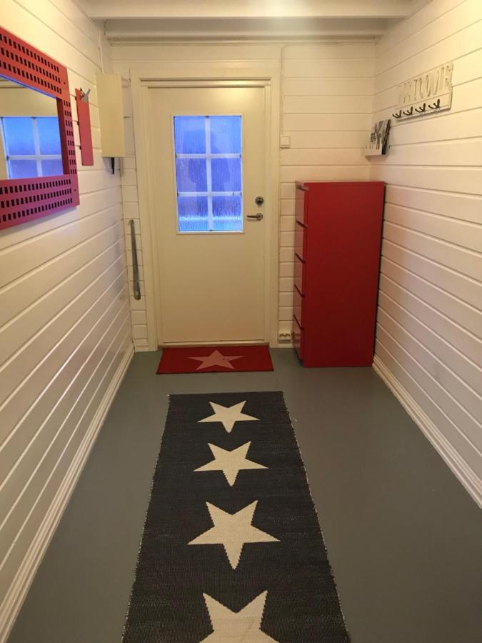 Waterfront Twin Cabin Stamsund Exterior photo