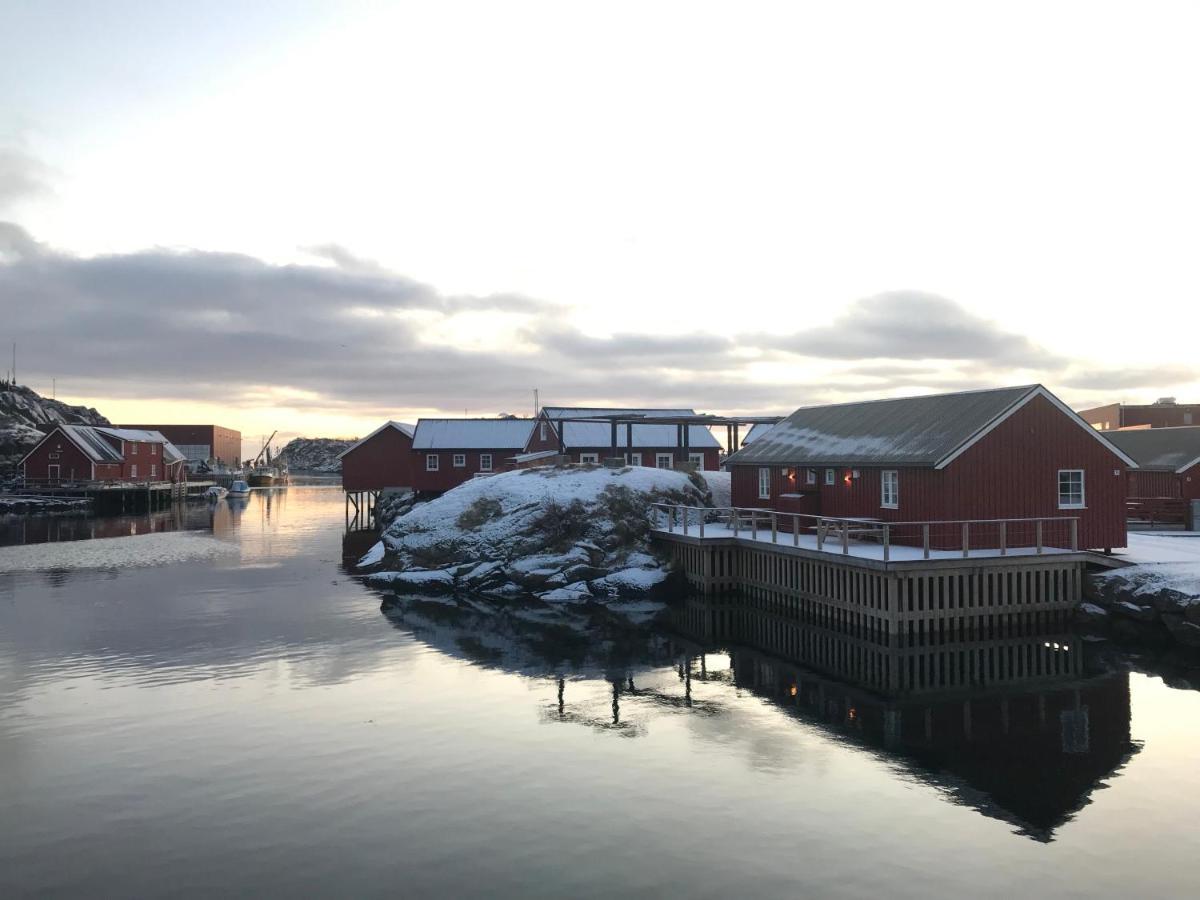 Waterfront Twin Cabin Stamsund Exterior photo