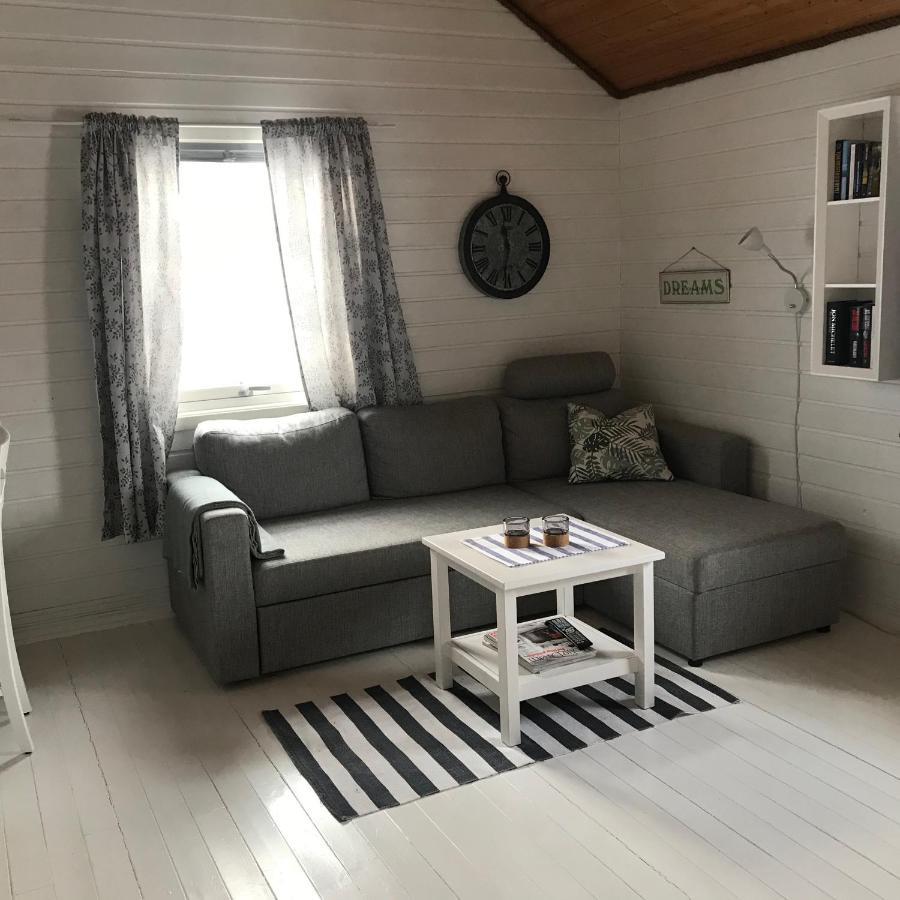 Waterfront Twin Cabin Stamsund Exterior photo